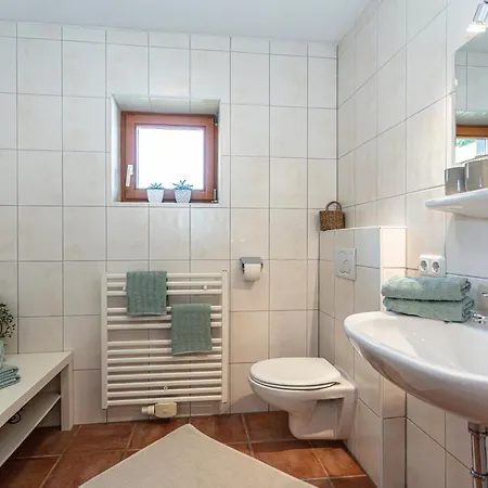 Bio-bauernhof Niederlehen Lantgård